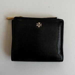 *SOLD* Safiano Leather Tory Burch Bi-Fold Wallet *SOLD*
